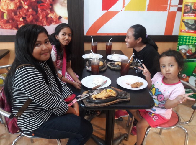 Zona Waktu Coffee & Teh Bakar: Rasa yang Menghampiri Setiap Pagi di Cilacap